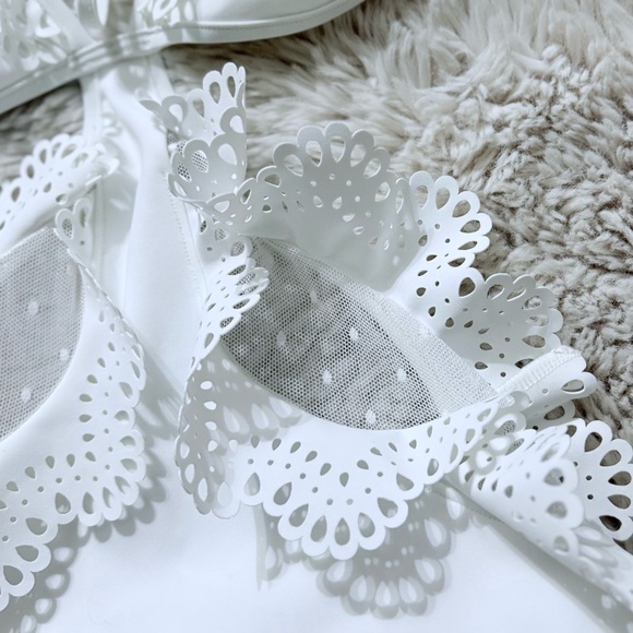 Zimmermann KIRRA LASER CUT FRILL Swim & Resort 1PC Raffle trim swimsuit sz 2-4 - Picture 11 of 17